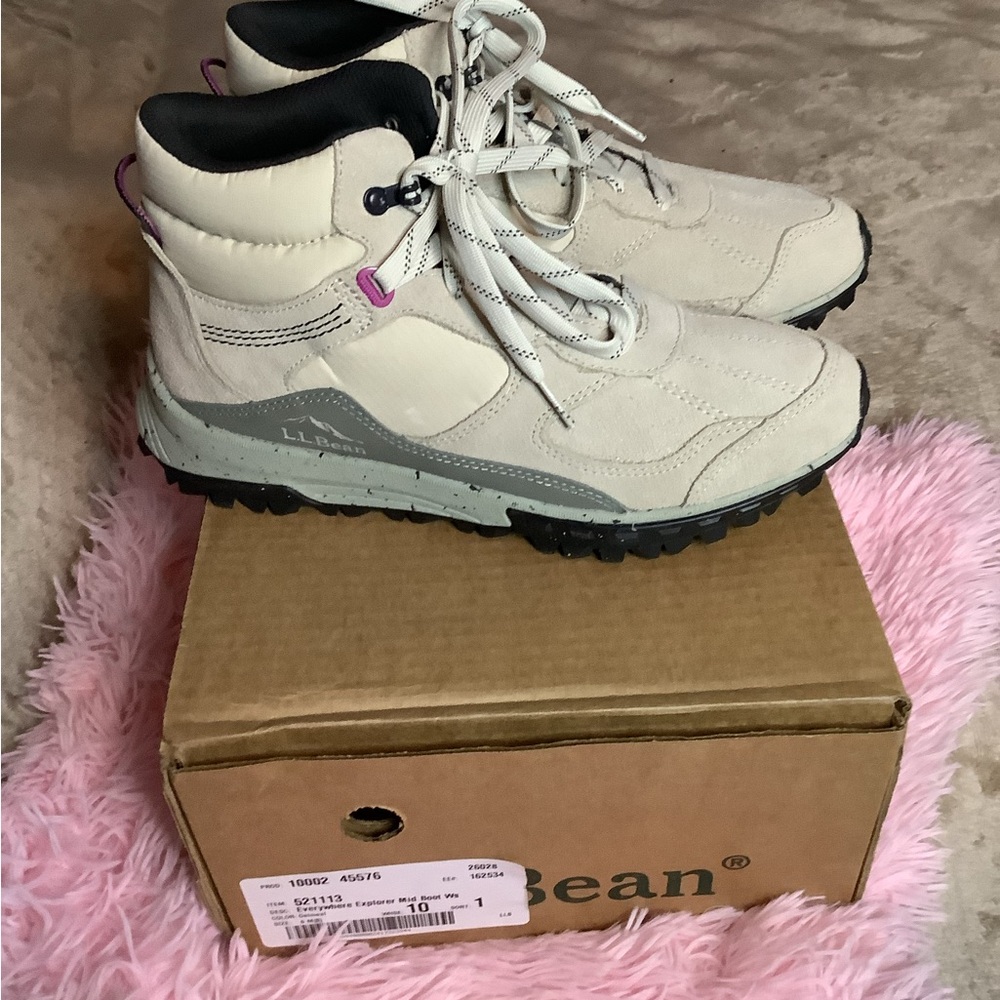 New L.L. Bean Women's Everywhere Explorer Boots In Box Size 8